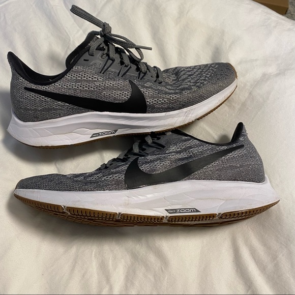 Nike Pegasus Runners - Picture 1 of 5